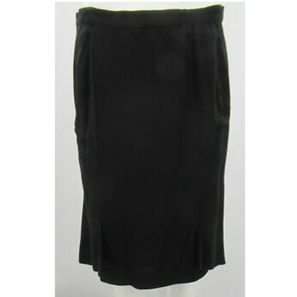 Chanel Boutique 97p black wool a-line knee length skirt w/ gold cc button sz 42